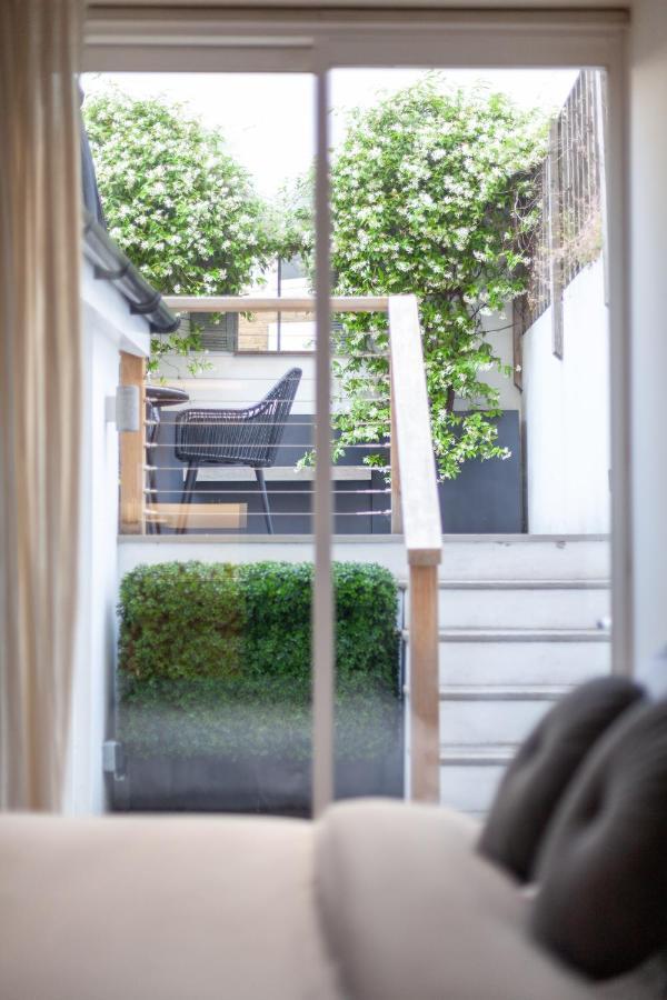 Appartamento Stunning Modern 2br Flat Wgarden Near Harrods Londra