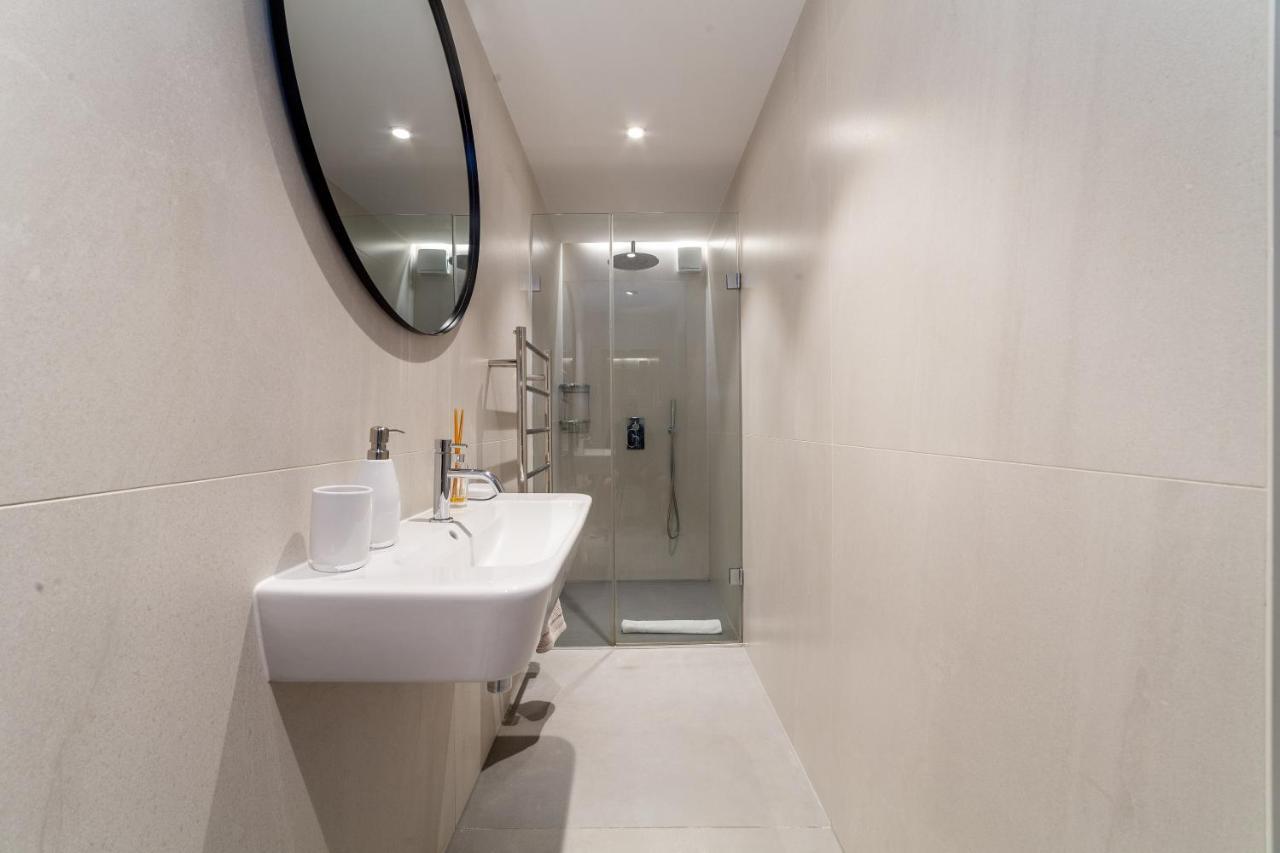 Stunning Modern 2br Flat Wgarden Near Harrods Appartamento *