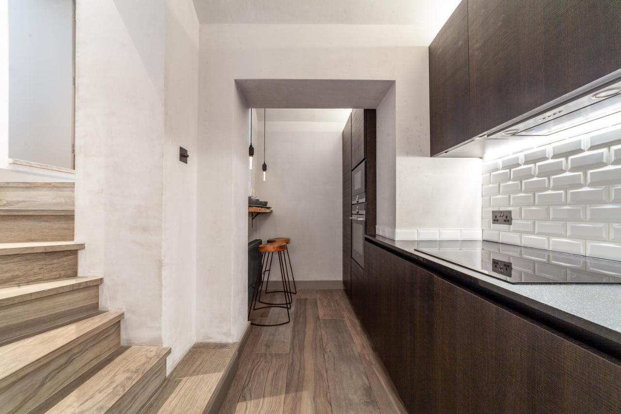Stunning Modern 2br Flat Wgarden Near Harrods Appartamento *
